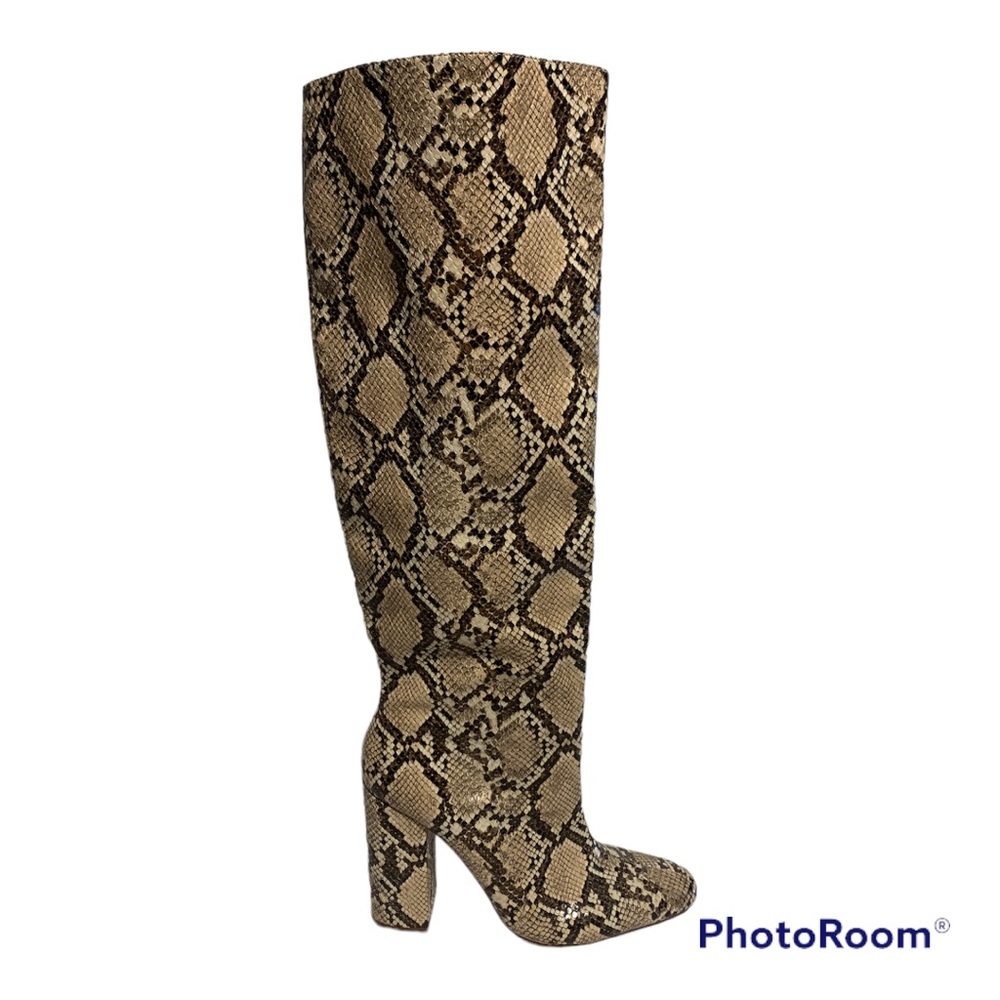 ZARA Knee high Heeled Snakeskin Boots